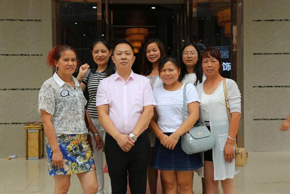 熱烈祝賀天然居第十九期營銷培訓圓滿結業 熱烈祝賀天然居第十九期營銷培訓圓滿結業