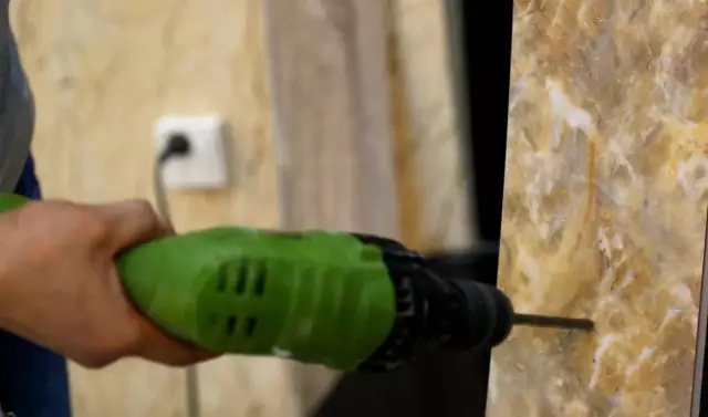 如何鑒別真?zhèn)喂柙灏? vspace= 如何鑒別真?zhèn)喂柙灏? border=